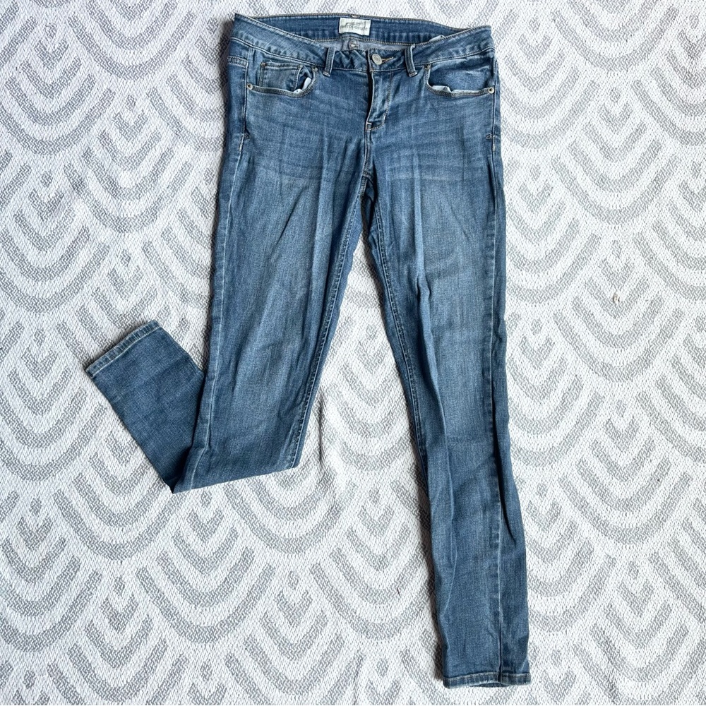 AEROPOSTALE Women’s Lola Legging Jean Jegging 7/8 Regular